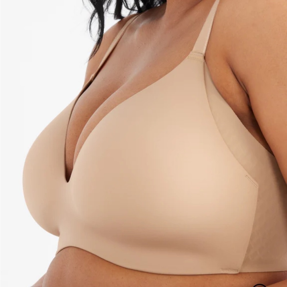 Knix Wingwoman Contour Bra  in Beige Nude size 8 or 8+